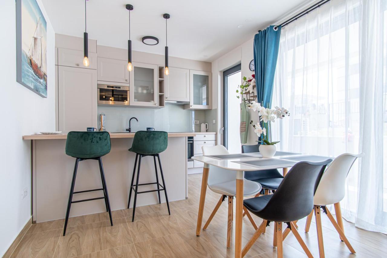 Ledeno More Luxury Apartments สปลิท ภายนอก รูปภาพ