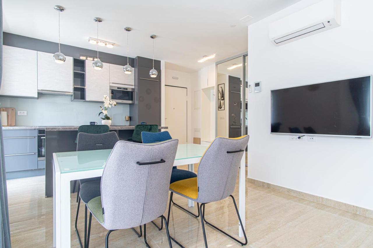Ledeno More Luxury Apartments สปลิท ภายนอก รูปภาพ