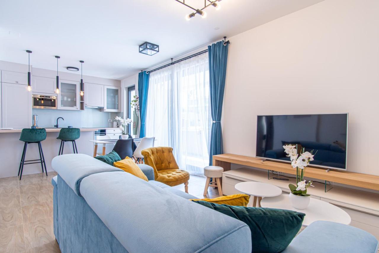 Ledeno More Luxury Apartments สปลิท ภายนอก รูปภาพ